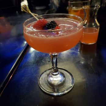 Sidebar Columbus - Four Step - Lounges Near Me - Columbus, Ohio