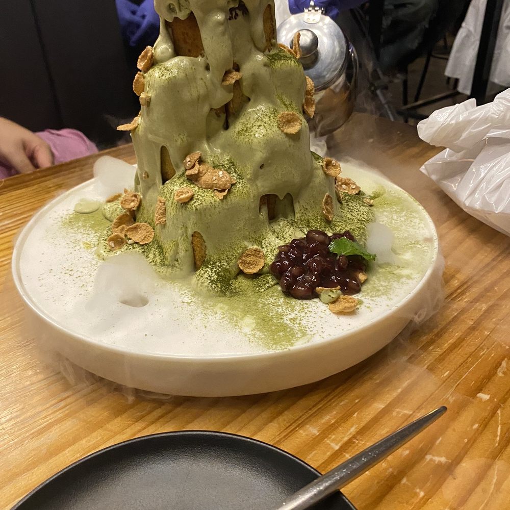 Mabu Generation - Toasts with green tea ice cream - Taiwanese Near Me - Toronto, Ontario Mabu Generation - Toasts with green tea ice cream - Taiwanese Near Me - Toronto, Ontario