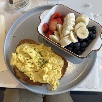 Willow & Whisk - Cacio e pepe scramble with fruit - Breakfast & Brunch Near Me - Wyckoff, New Jersey Willow & Whisk - Cacio e pepe scramble with fruit - Breakfast & Brunch Near Me - Wyckoff, New Jersey