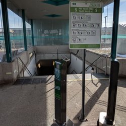 Bronte GO Station - Presto area & bus waiting area. February 2019