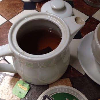 The Oarsman - peppermint tea (only half full) 3.50euro - Pubs Near Me - Ringsend, D