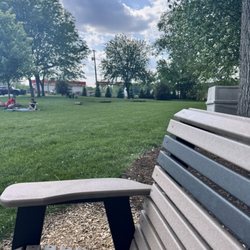 Chitter Chatter Ice Cream - Outdoor seating