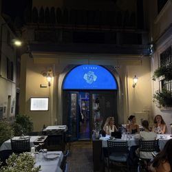 Osteria La Tana Dei Pescatori - Outside