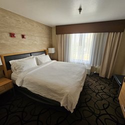 Holiday Inn Express & Suites Henderson
