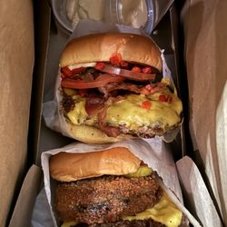 Shake Shack Old Orchard - SmokeShack and Shack Stack