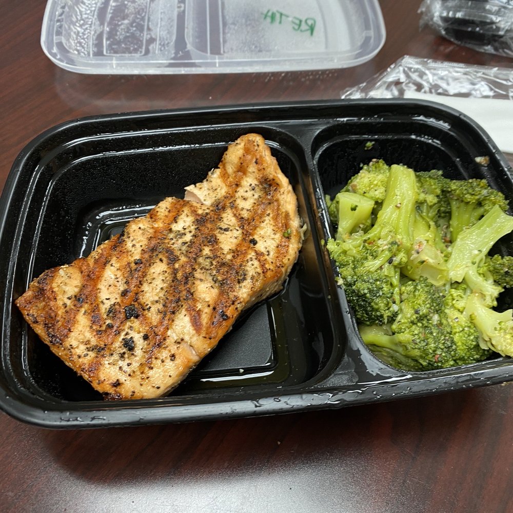 Carrabba's Italian Grill - Simply Grilled Salmon* with salad and brocooli - Italian Near Me - Temple Terrace, Florida Carrabba's Italian Grill - Simply Grilled Salmon* with salad and brocooli - Italian Near Me - Temple Terrace, Florida