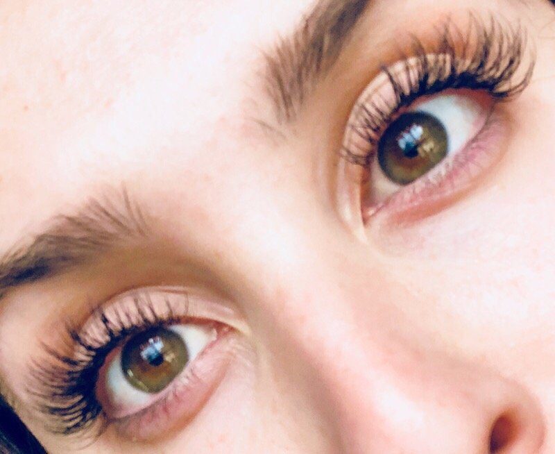 Blink Eyelash Extensions Logo