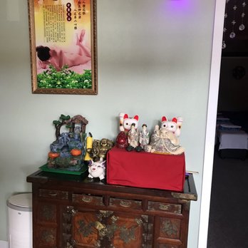 Prunedale Foot Spa - Front waiting area - Massage Therapy Near Me - Prunedale, California