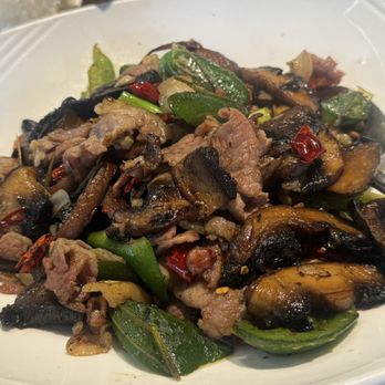 Pings Bistro - Stir fried mushrooms and yunnan ham ($25.99) - Chinese Near Me - Cupertino, California Pings Bistro - Stir fried mushrooms and yunnan ham ($25.99) - Chinese Near Me - Cupertino, California