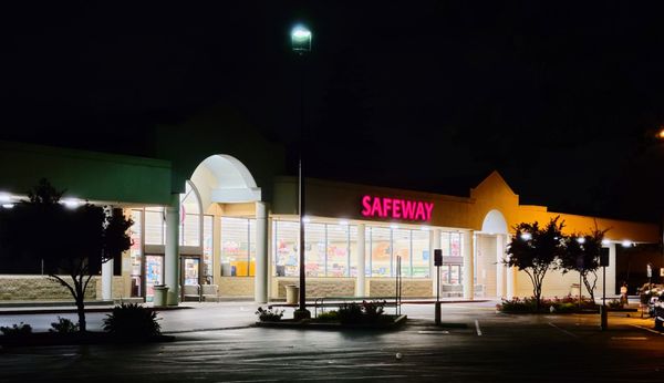 Safeway by null