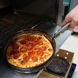 Hungry Howie's Pizza - Pizza made fresh to order