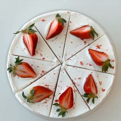 whaT’s More cake studio  - Strawberry Crepe cake