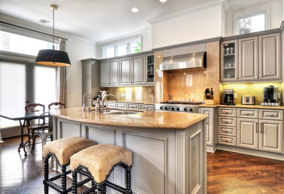 Bergman Beach Properties | Manor Real Estate