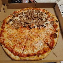 Fratelli’s Pizzaria - Fresh cheese and meatballs and mushroom pizza