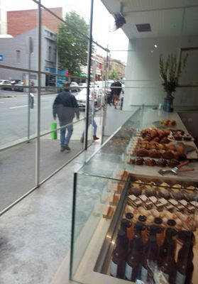 Pigeon Whole Bakers by null