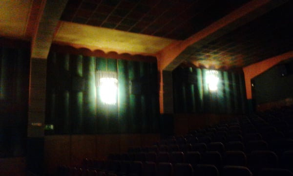 Aero Cinema by null