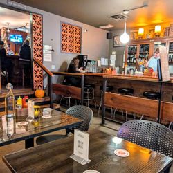 Oak - The bar