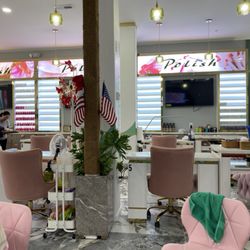 Happy Nails and Spa - Gorgeous decor, clean & stylish salon!!!