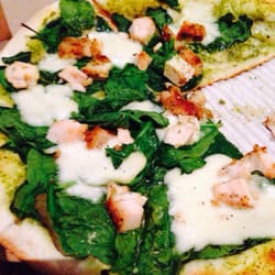 Mangiamo Pizza - Chicken spinach pizza