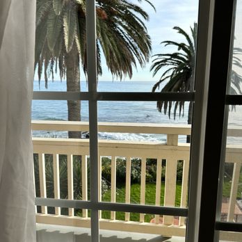 Cliff House Inn - View from my room - Hotels Near Me - Ventura, California Cliff House Inn - View from my room - Hotels Near Me - Ventura, California