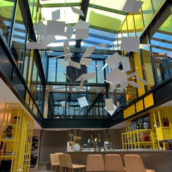 Courtyard by Marriott Paris Gare de Lyon - Bar area - Hotels Near Me - Paris, 75 Courtyard by Marriott Paris Gare de Lyon - Bar area - Hotels Near Me - Paris, 75