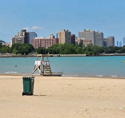 Reggies on the Beach by null