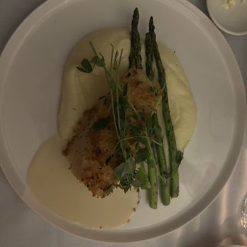 The Union House - Chilean Sea Bass with purée potato and asparagus. - American Near Me - Genesee Depot, Wisconsin The Union House - Chilean Sea Bass with purée potato and asparagus. - American Near Me - Genesee Depot, Wisconsin