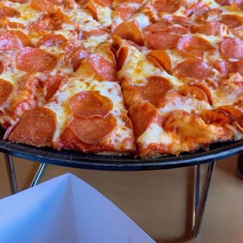 Shakey's Pizza Parlor - Pepperoni Pizza - Pizza Near Me - Los Angeles, California Shakey's Pizza Parlor - Pepperoni Pizza - Pizza Near Me - Los Angeles, California