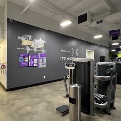 Anytime Fitness - Machines