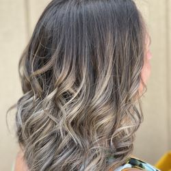 Salon Jul's - Latest summer color, loving it!