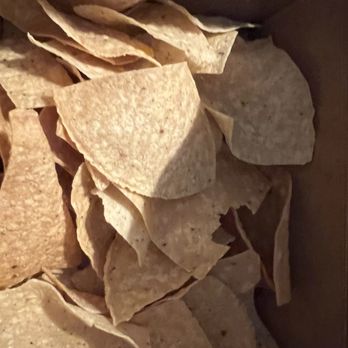 Chicheria Mexican Kitchen - Chips and salsa - Mexican Near Me - Atlanta, Georgia