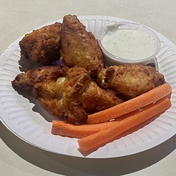 Stadium Pizza - Spicy half order (6) wings with carrots and ranch - Pizza Near Me - Temecula, California Stadium Pizza - Spicy half order (6) wings with carrots and ranch - Pizza Near Me - Temecula, California