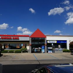 Forward Shell Convenience Store - Front view
