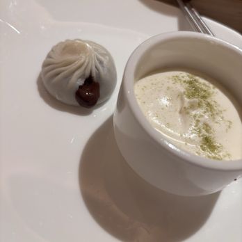 Din Tai Fung 鼎泰豐 - Dessert with the salty creamy sauce - Dim Sum Near Me - Vancouver, British Columbia Din Tai Fung 鼎泰豐 - Dessert with the salty creamy sauce - Dim Sum Near Me - Vancouver, British Columbia