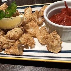 Italianni's Mall of Asia - FRIED CALAMARI With homemade marinara sauce.