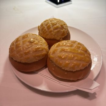 Washing Potato - Pineapple pork bun 5/5 - Desserts Near Me - Las Vegas, Nevada Washing Potato - Pineapple pork bun 5/5 - Desserts Near Me - Las Vegas, Nevada