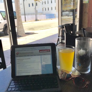 Sand Bar + Kitchen - Wi-fi available so you can get your study on with a couple cold ones - Sports Bars Near Me - Miami Beach, Florida