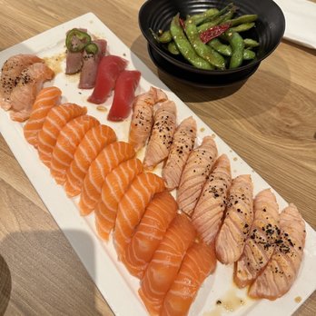 Eat's Ayce Sushi - garlic edamame - Japanese Near Me - Alhambra, California
