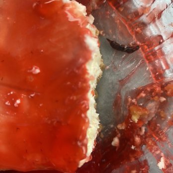 Junior's Restaurant - Junior 's Famous Fresh Strawberry cheesecake - Bakeries Near Me - Brooklyn, New York Junior's Restaurant - Junior 's Famous Fresh Strawberry cheesecake - Bakeries Near Me - Brooklyn, New York