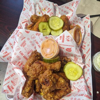 Hangry Joe's Hot Chicken - 18-pieces with soy garlic and medium hot sauce - Chicken Shop Near Me - Chicago, Illinois