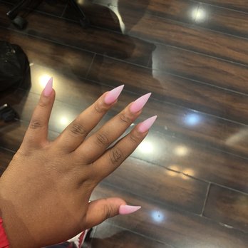 Barry's Beauty Bar - Hair Salons Near Me - Brooklyn, New York