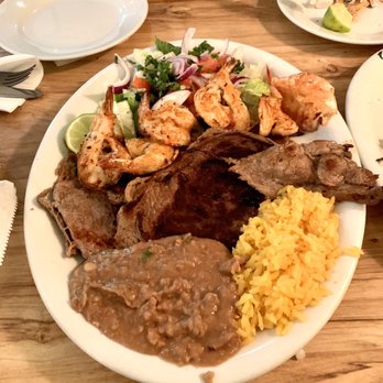 El Centenario Grill Y Seafood - Carne Asada con Camarones Platillo Mexicano - Seafood Near Me - Santa Ana, California El Centenario Grill Y Seafood - Carne Asada con Camarones Platillo Mexicano - Seafood Near Me - Santa Ana, California