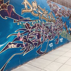 Left side of mural.