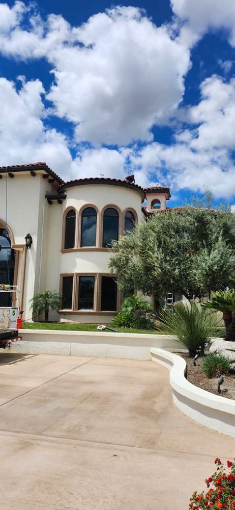 Slide of We Do Roofing