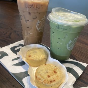 Starbucks - Coffee & Tea Near Me - Long Beach, California