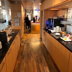 Horizon Lounge - Decent food.