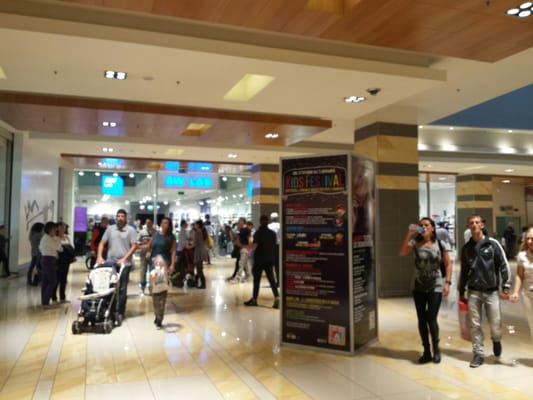 Shopping Mall Porta di Roma by null