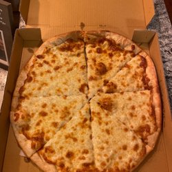 Eldrion's Pizza - Med cheese no sauce!