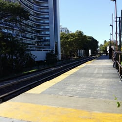 Estación Belgrano R -  Línea Mitre - El anden andamio en el que esperamos los pasajeros cada día