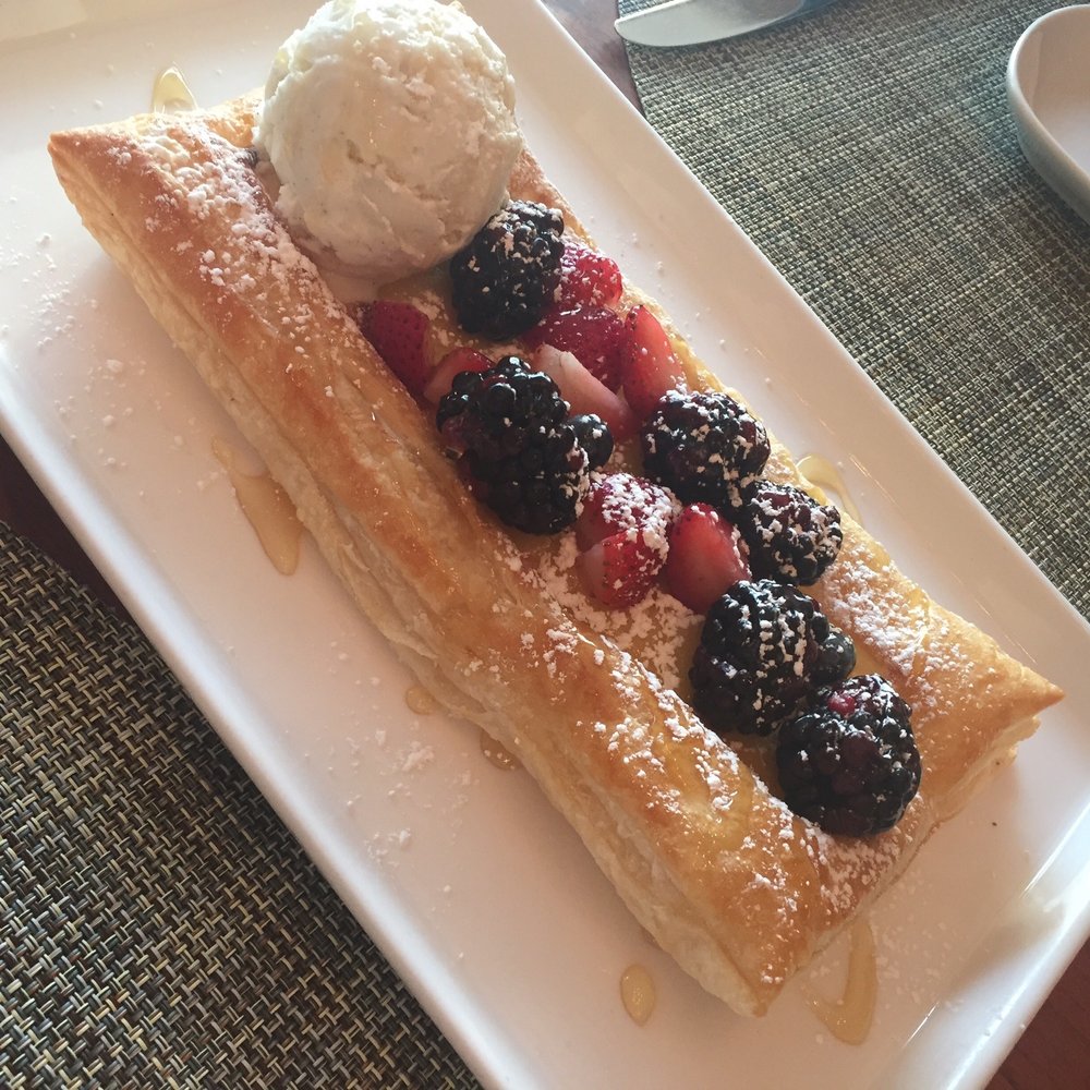 Härth - Berries and vanilla dessert - New American Near Me - McLean, Virginia